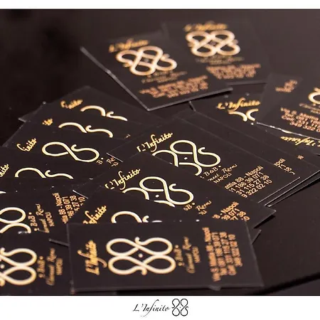 L'infinito 88 4* נאפולי