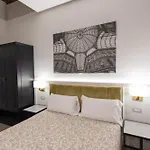 Bed & Breakfast L'infinito 88 Neapel